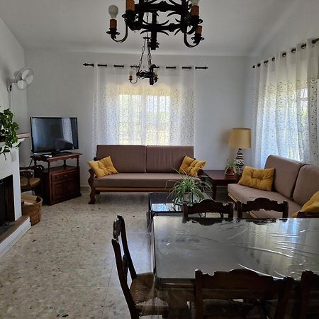 Casa En El Campo Cerca De Sevilla La Rinconada Luaran gambar