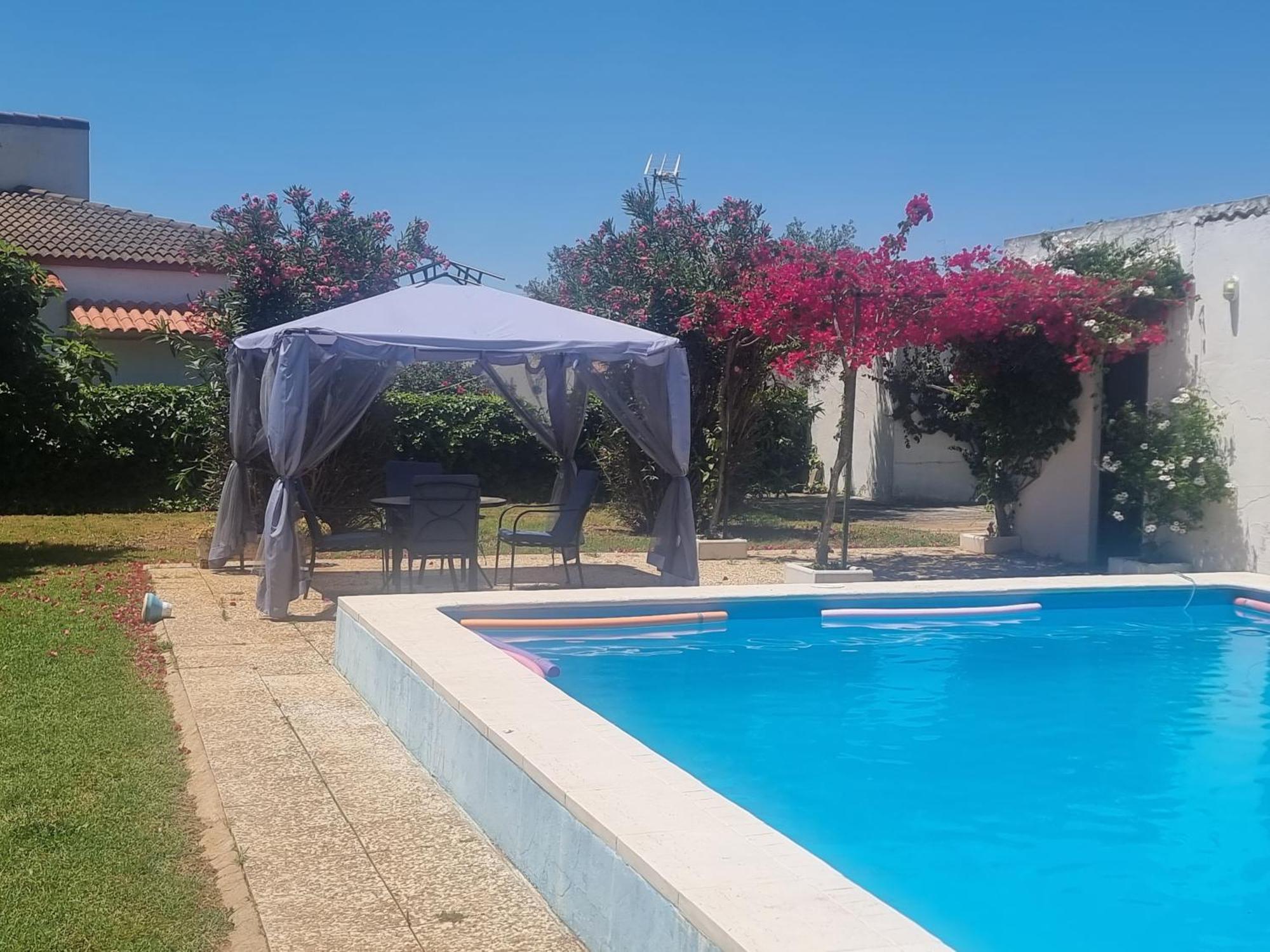 Casa En El Campo Cerca De Sevilla La Rinconada Luaran gambar